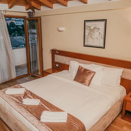 Center Hotel Gjirokastër Extérieur photo