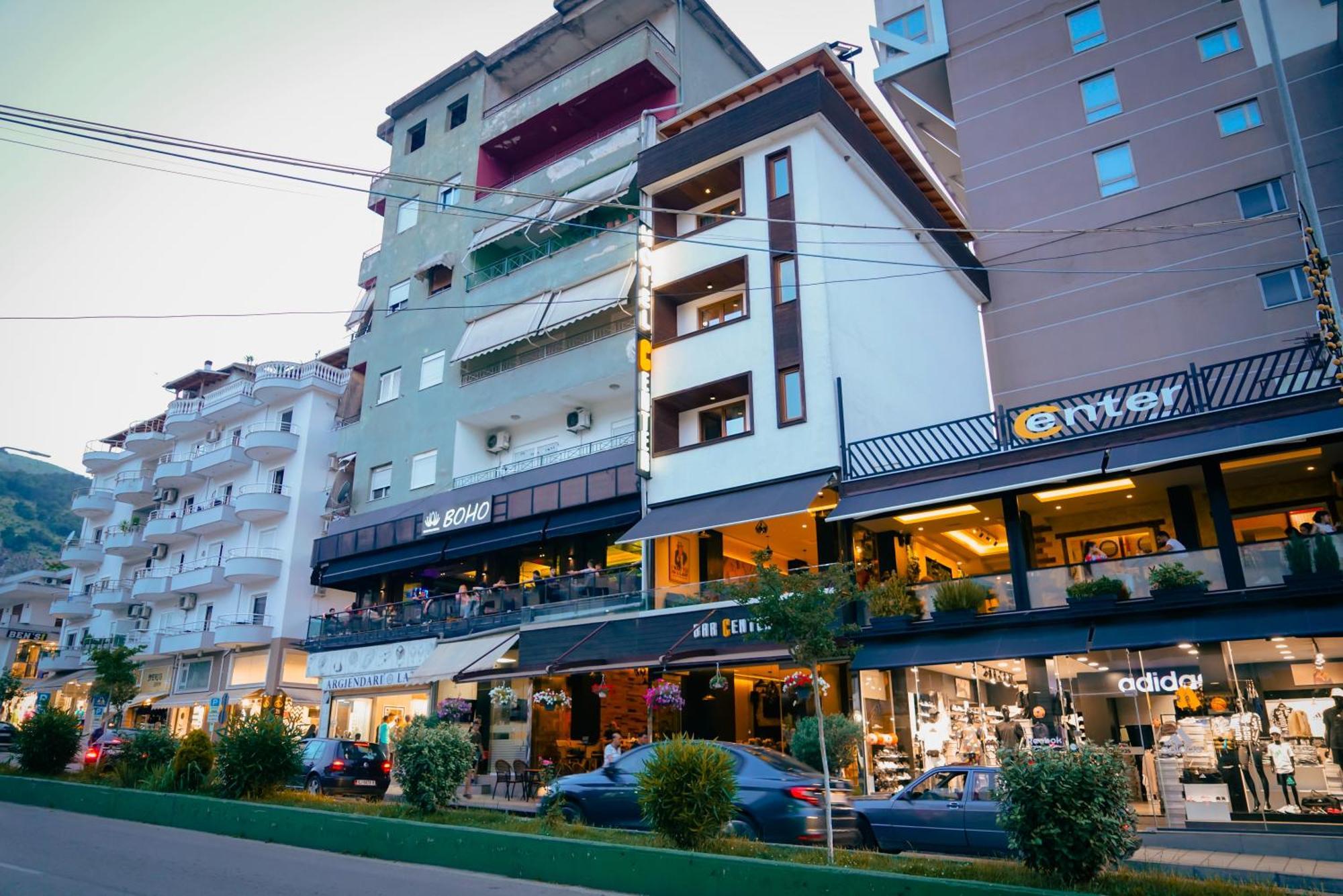 Center Hotel Gjirokastër Extérieur photo